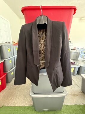 Black Blazer with Leopard Print Lining p48